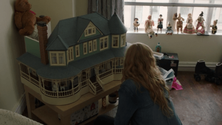 Sharp maison de poupées